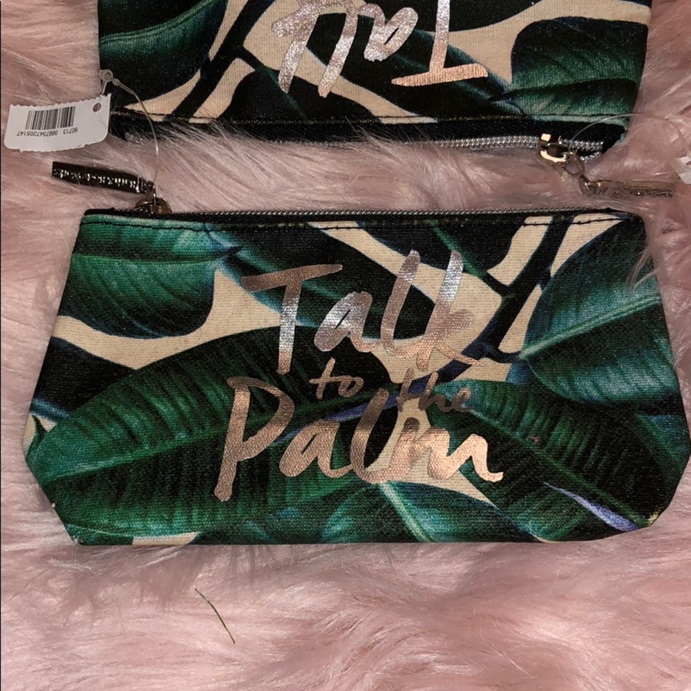 Talk to the Palm Tropical palm print makeup pouch - Picture 3 of 6